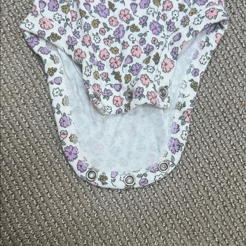 Carter's Multicolor Floral Bodysuit with matching Leggings - Picture 3 of 9